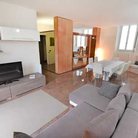 Apartamento Locazione Turistica Casa Vacanze Anna *